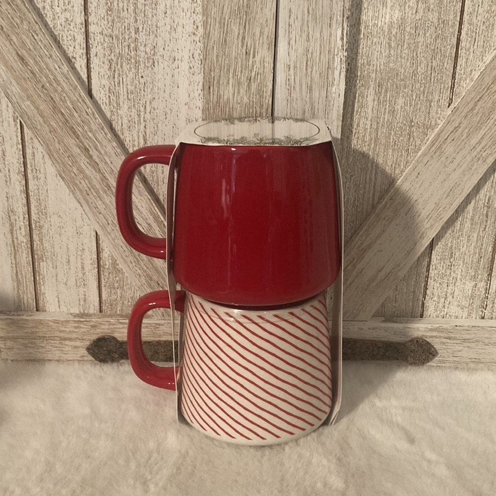 Target BP 2022 Christmas Mugs - Picture 2 of 5